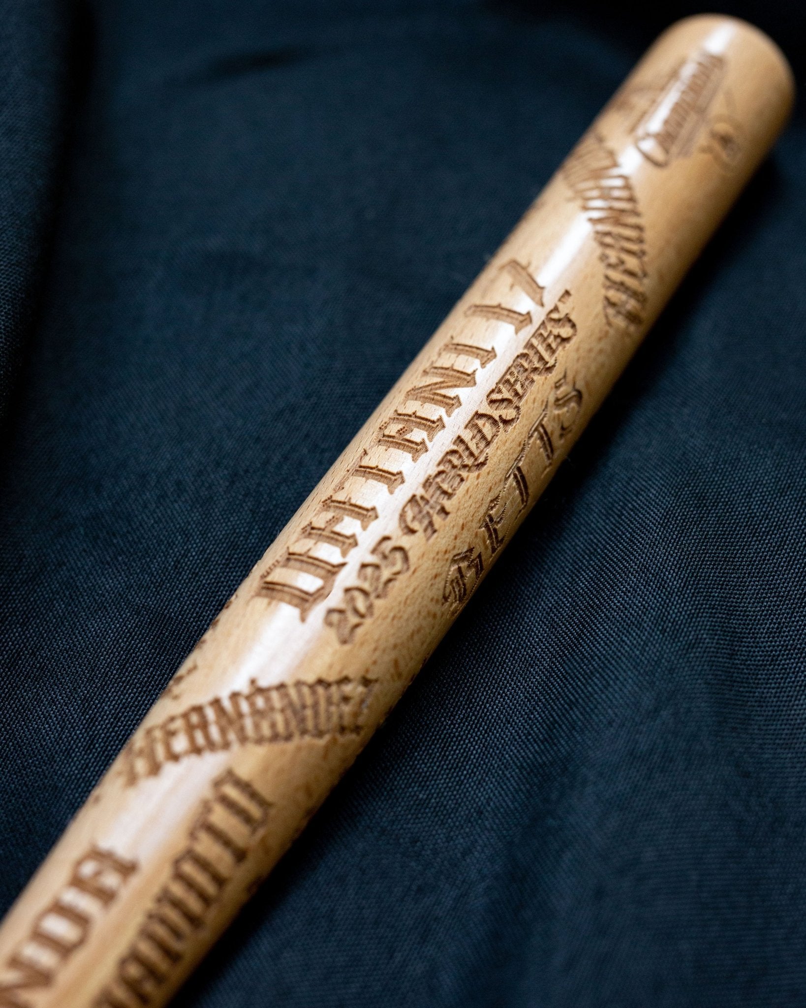 Mister Cartoon X Pillbox – World Series Champions Team Mini Bat - Toons Mart